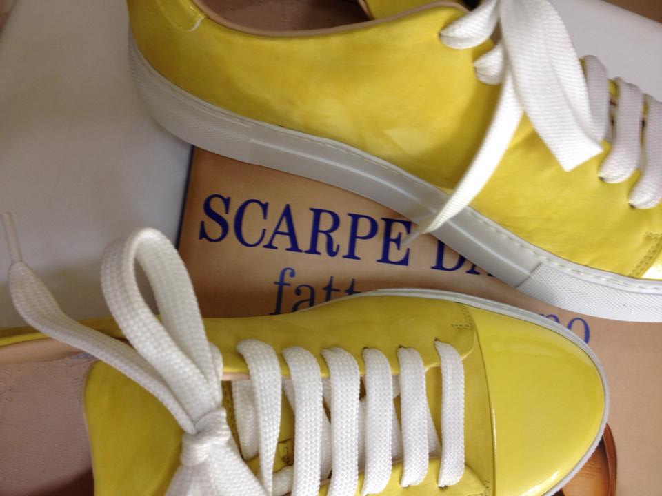 yellow_sneakers